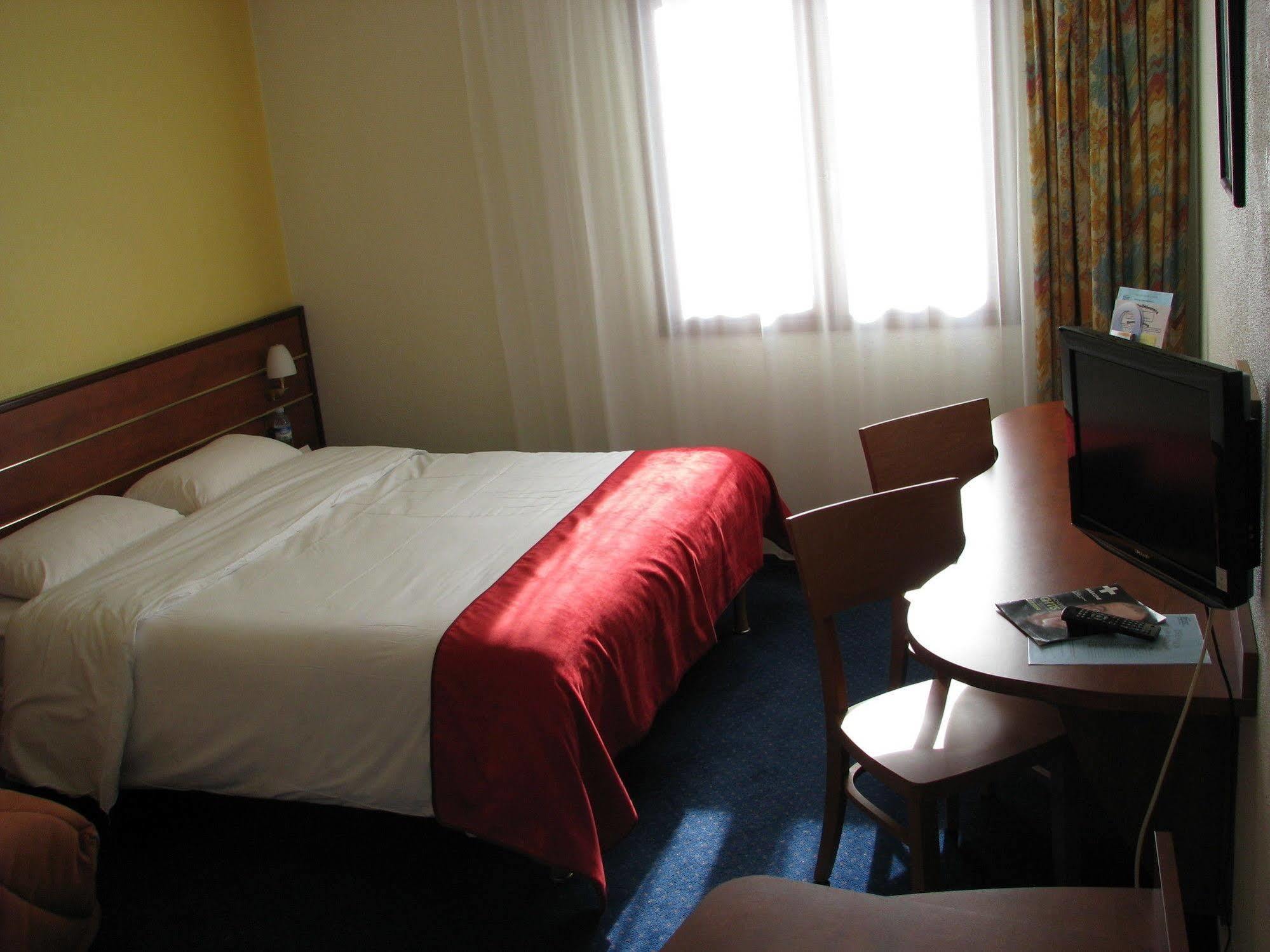 Brit Hotel Nantes Vigneux - L'Atlantel 외부 사진